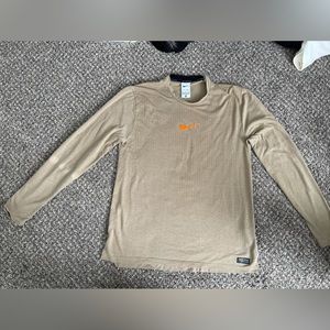 Nike men long sleeve thsirt M